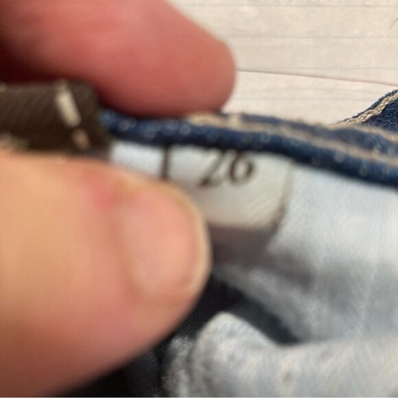 7 FOR ALL MANKIND Sz 26 Rocker Distressed Mid-Wash Wiskering  Low Rise Jeans - Picture 15 of 16